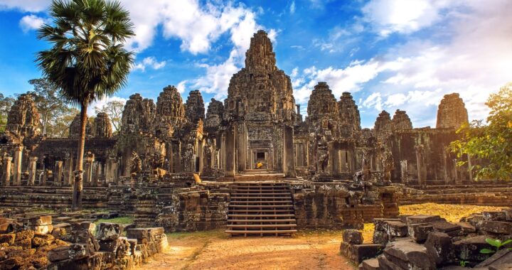 Angkor Wat and Angkor Thom tour